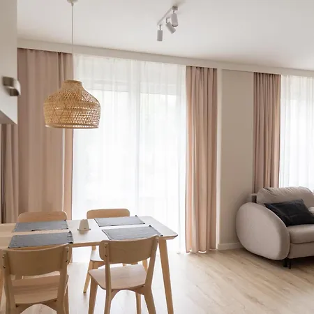 Apartment Leaf *